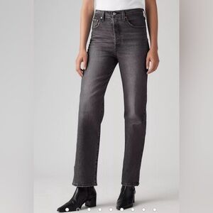 Levi’s Ribcage Straight Ankle Jeans
